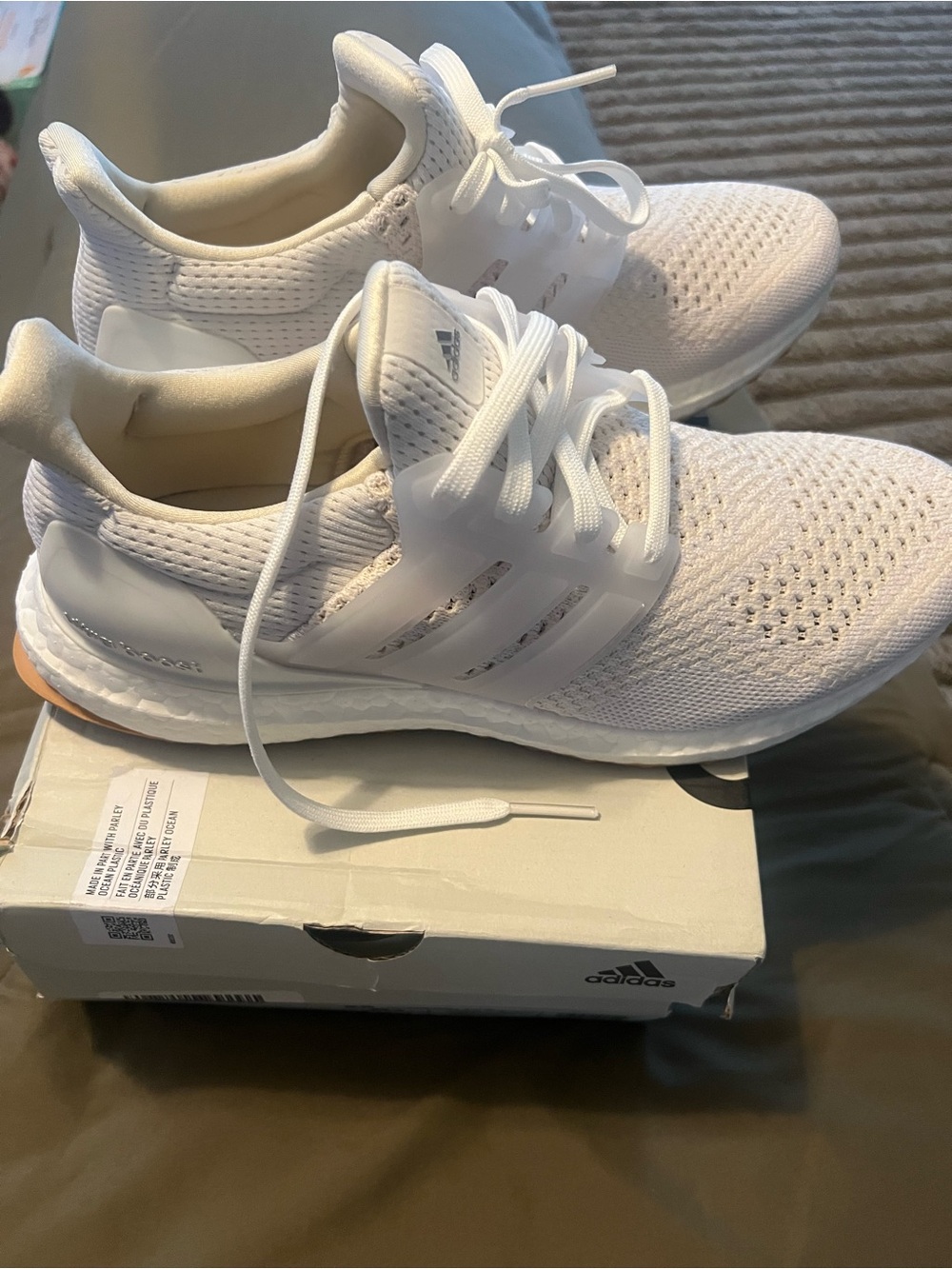 Adidas ultra bust size 8.5 woman’s. New condition.